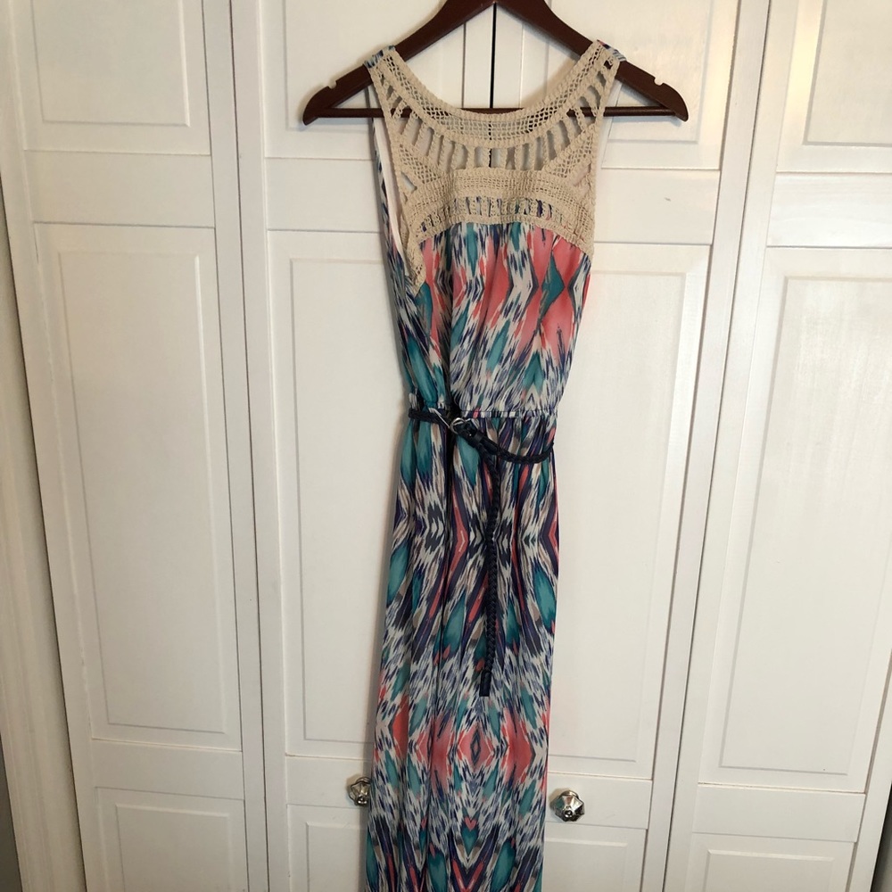 Small Lily Rose Maxi Dress